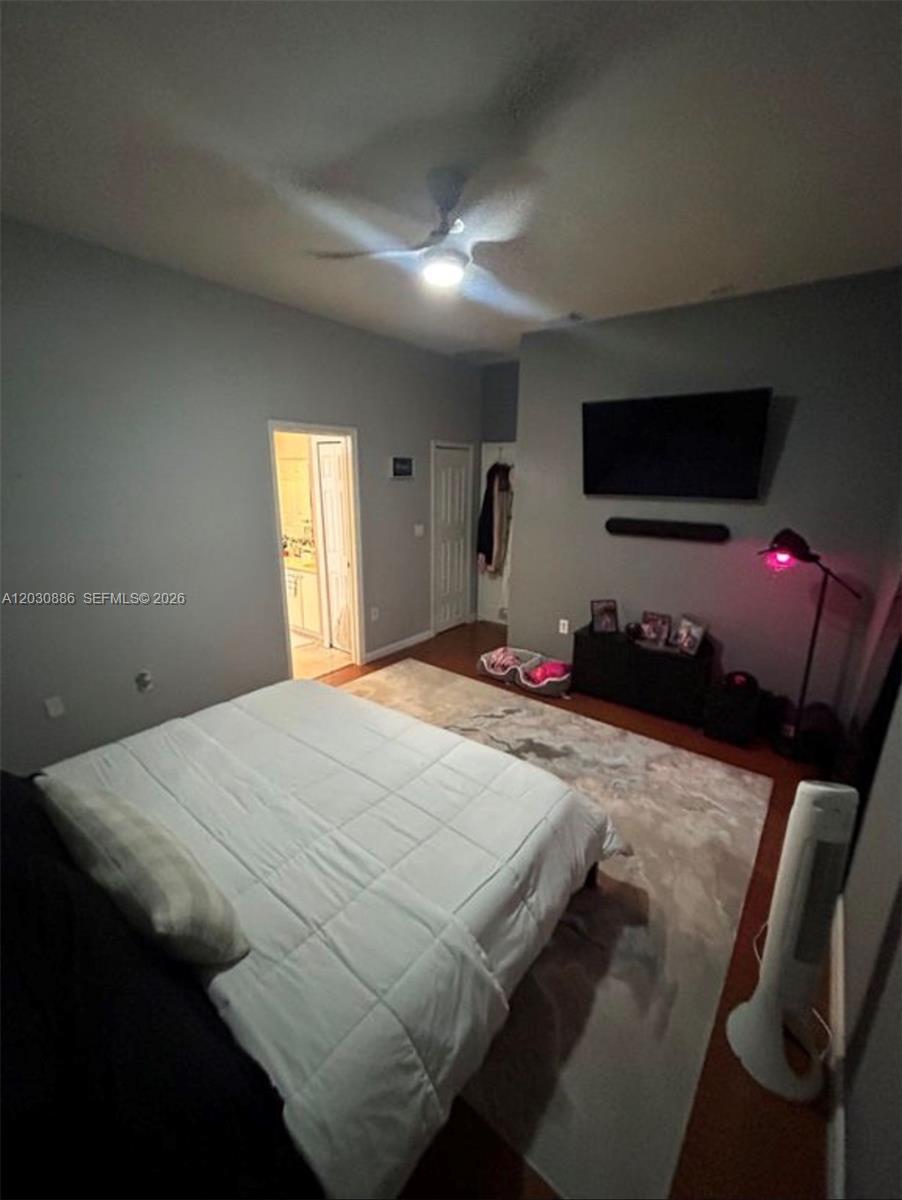 15372 SW 9th Way, Miami FL 33194 photo 4