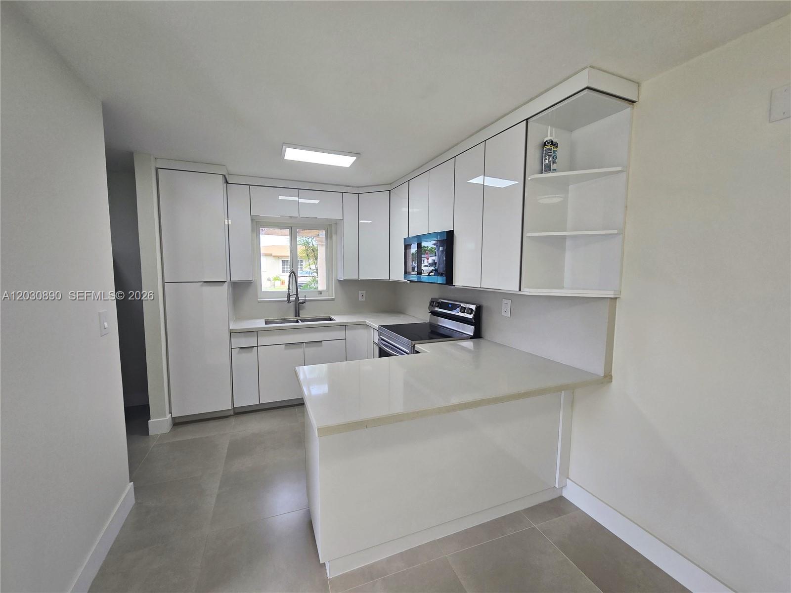 8891 SW 36th St # 8891, Miami FL 33165 photo 5