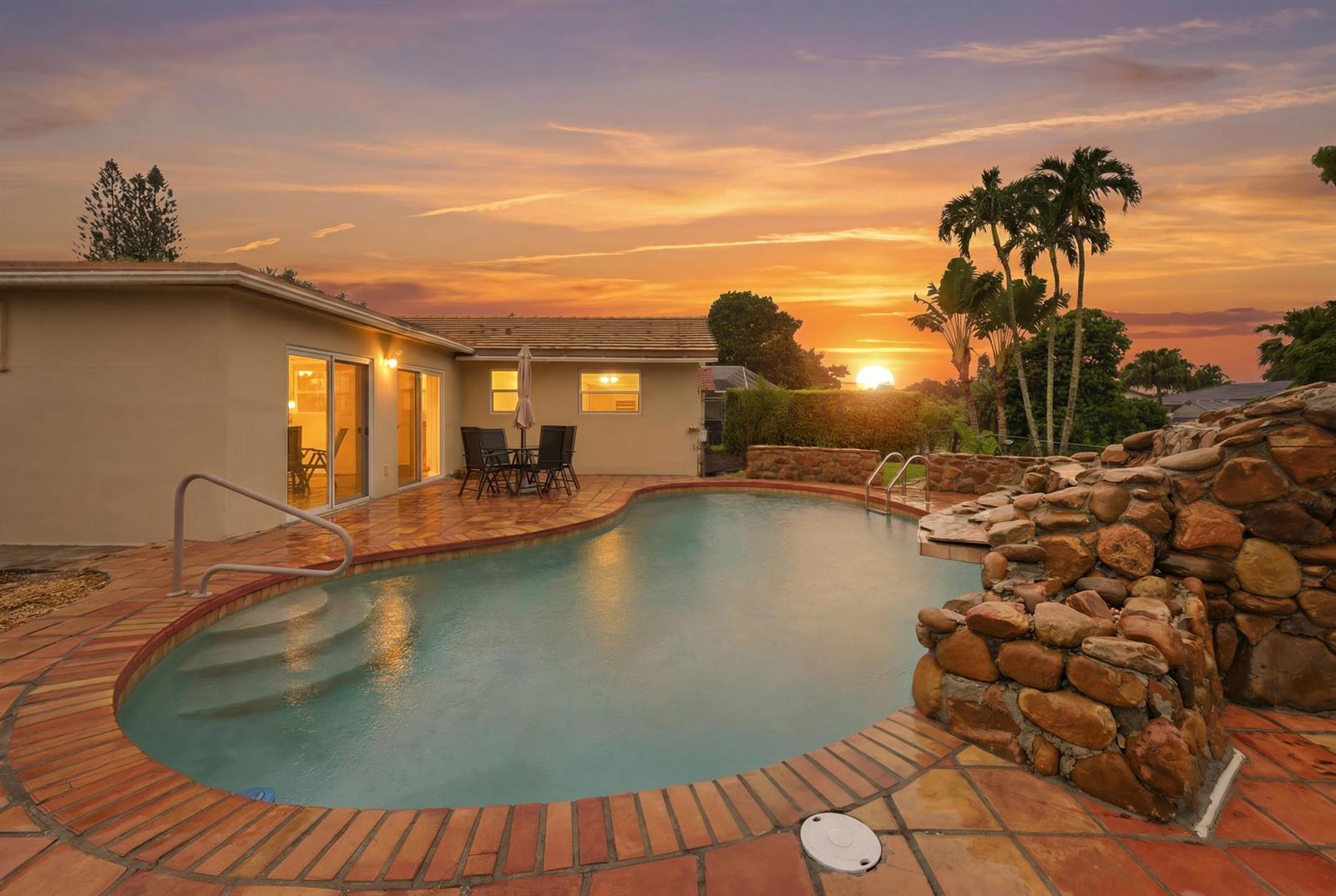 8386 Shadow Wood Boulevard, Coral Springs FL 33071