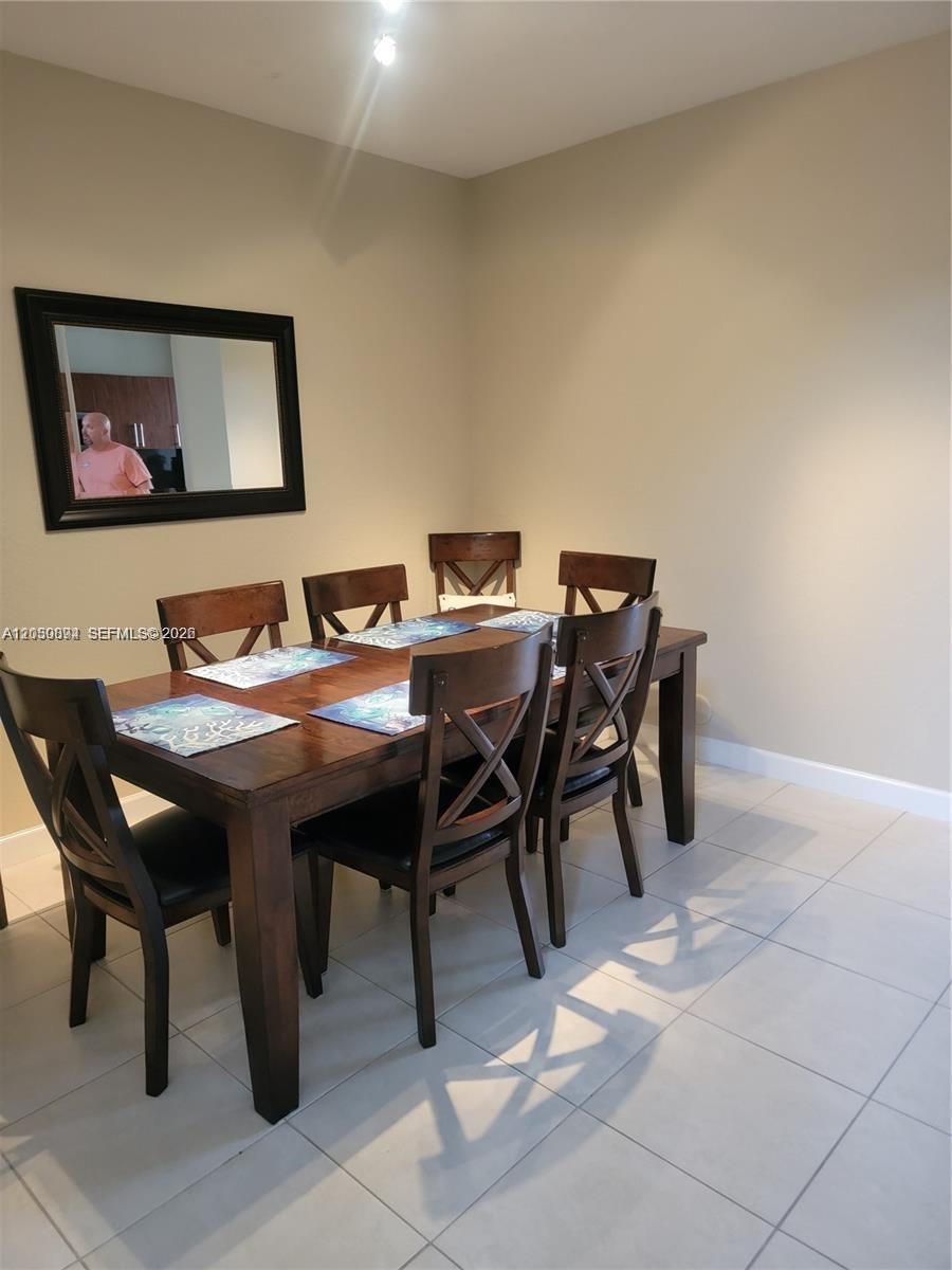 2407 SE 14th St, Homestead FL 33035 photo 2