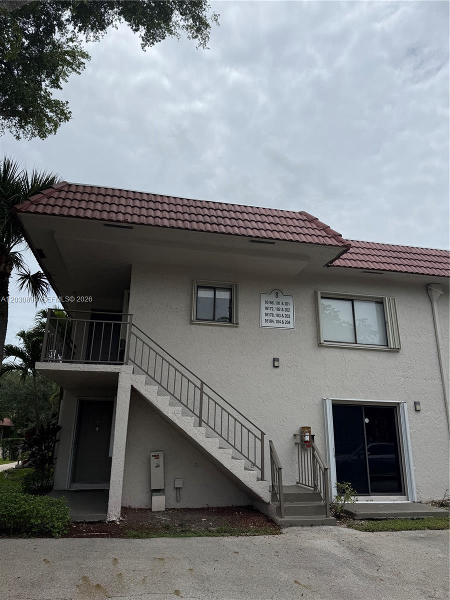 16184 Laurel Dr # 204, Weston FL 33326