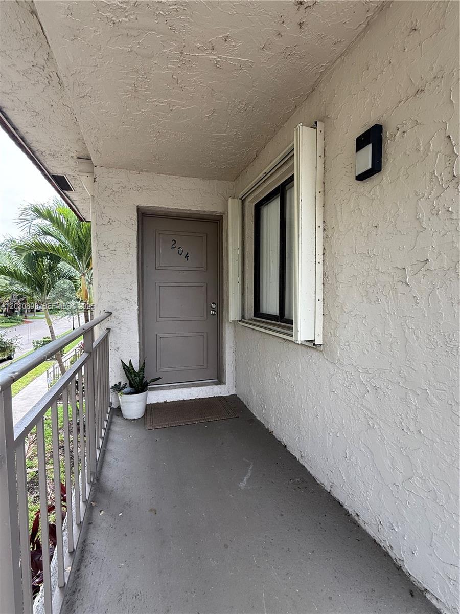 16184 Laurel Dr # 204, Weston FL 33326 photo 4