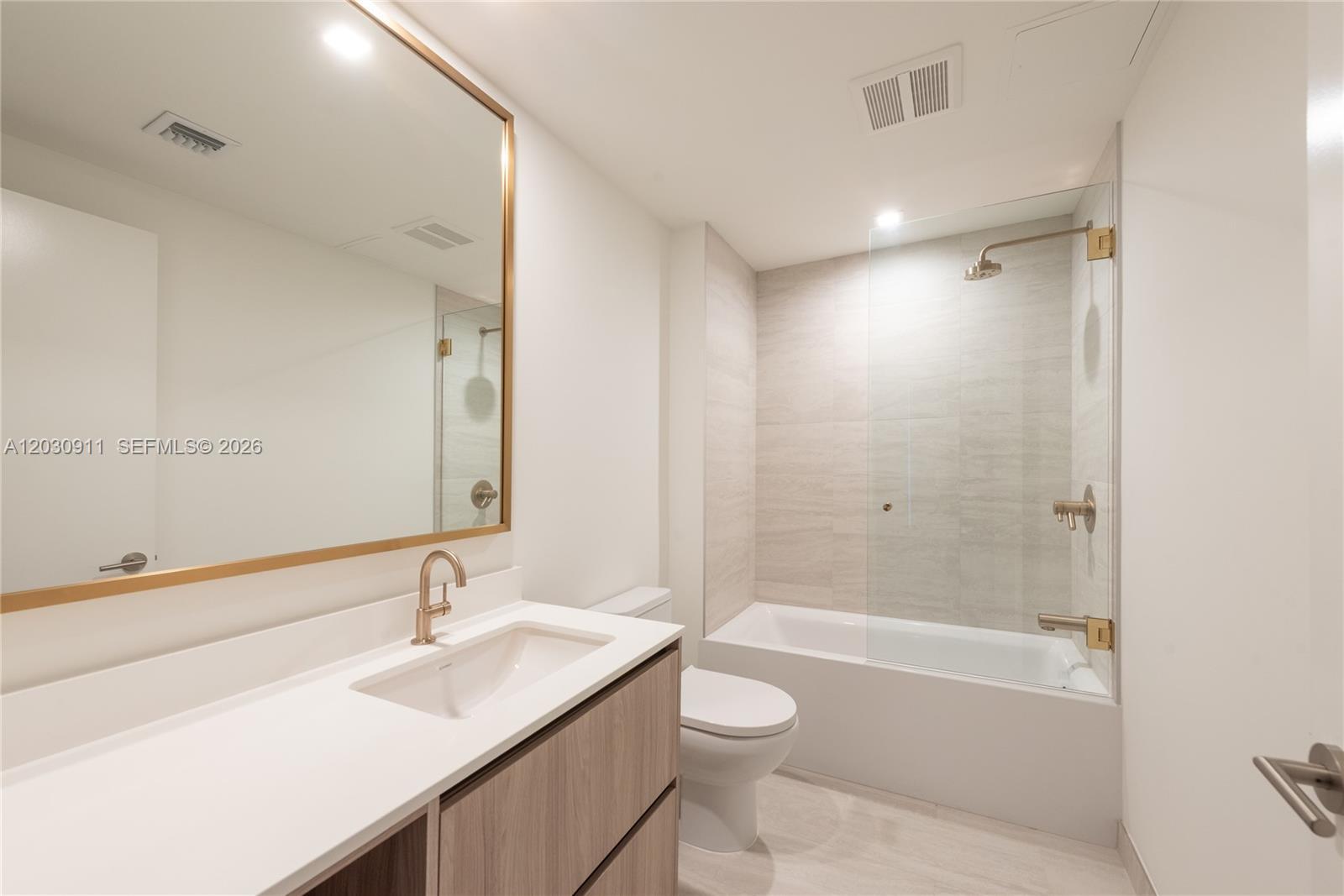 77 SE 5th Street # 1804, Miami FL 33131 photo 5