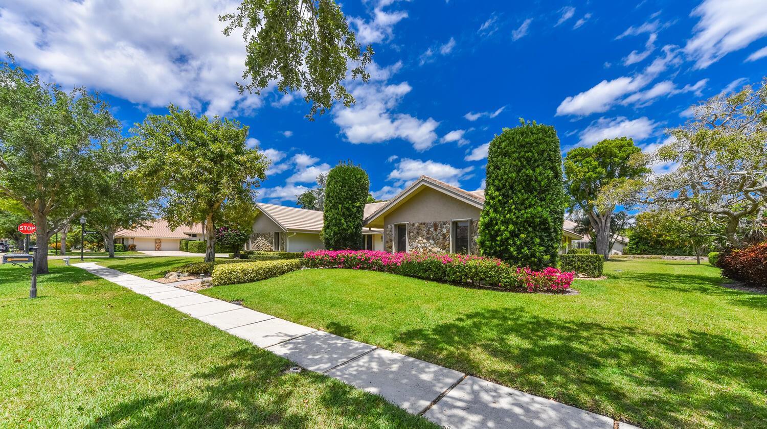 3185 St James Drive, Boca Raton FL 33434 photo 2