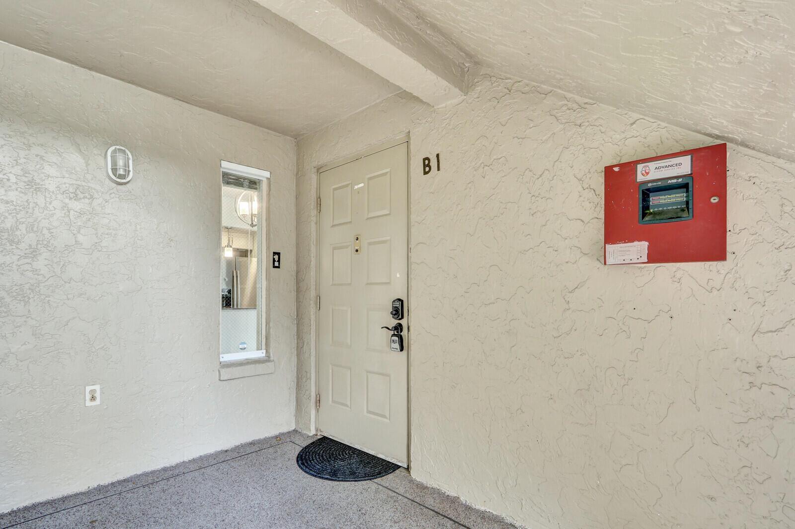 715 Sunny Pine Way # B1, FL 33415 photo 3