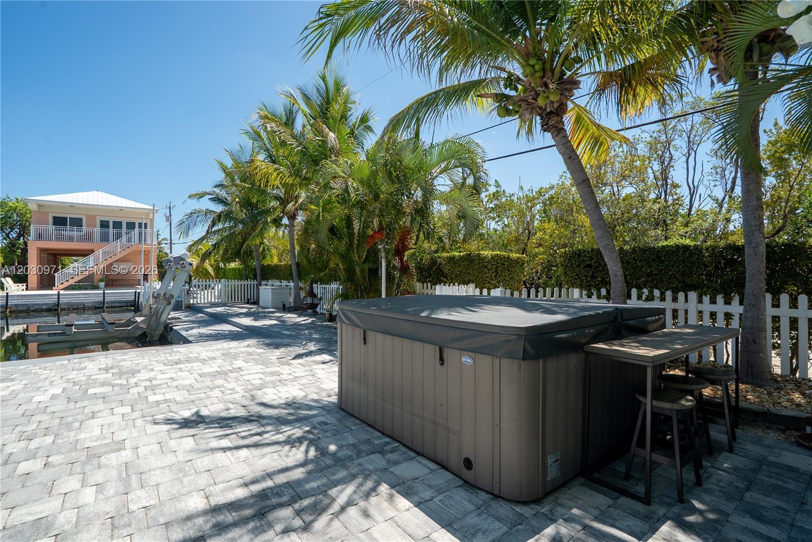 720 Boyd Dr, Key Largo FL 33037 photo 4
