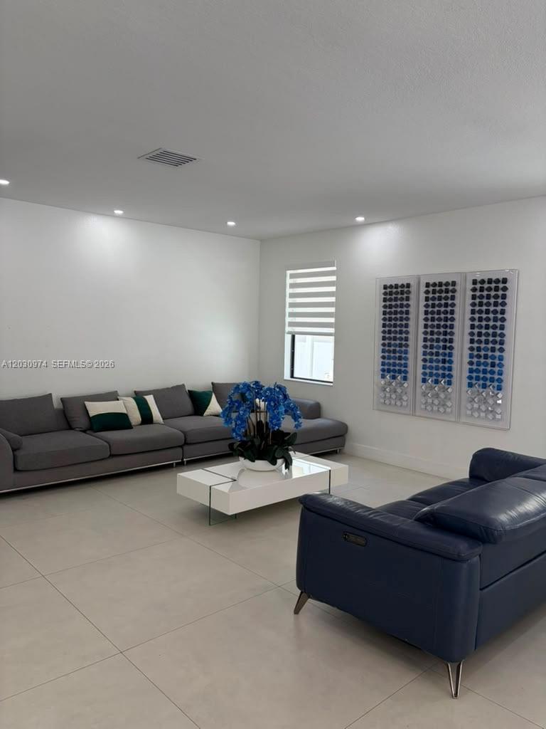 3531 W 88th St, Hialeah FL 33018 photo 4