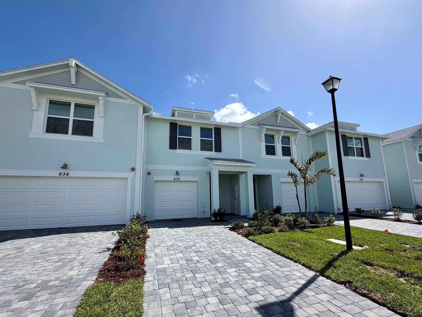 632 Salisbury Circle, Fort Pierce FL 34982 photo 3