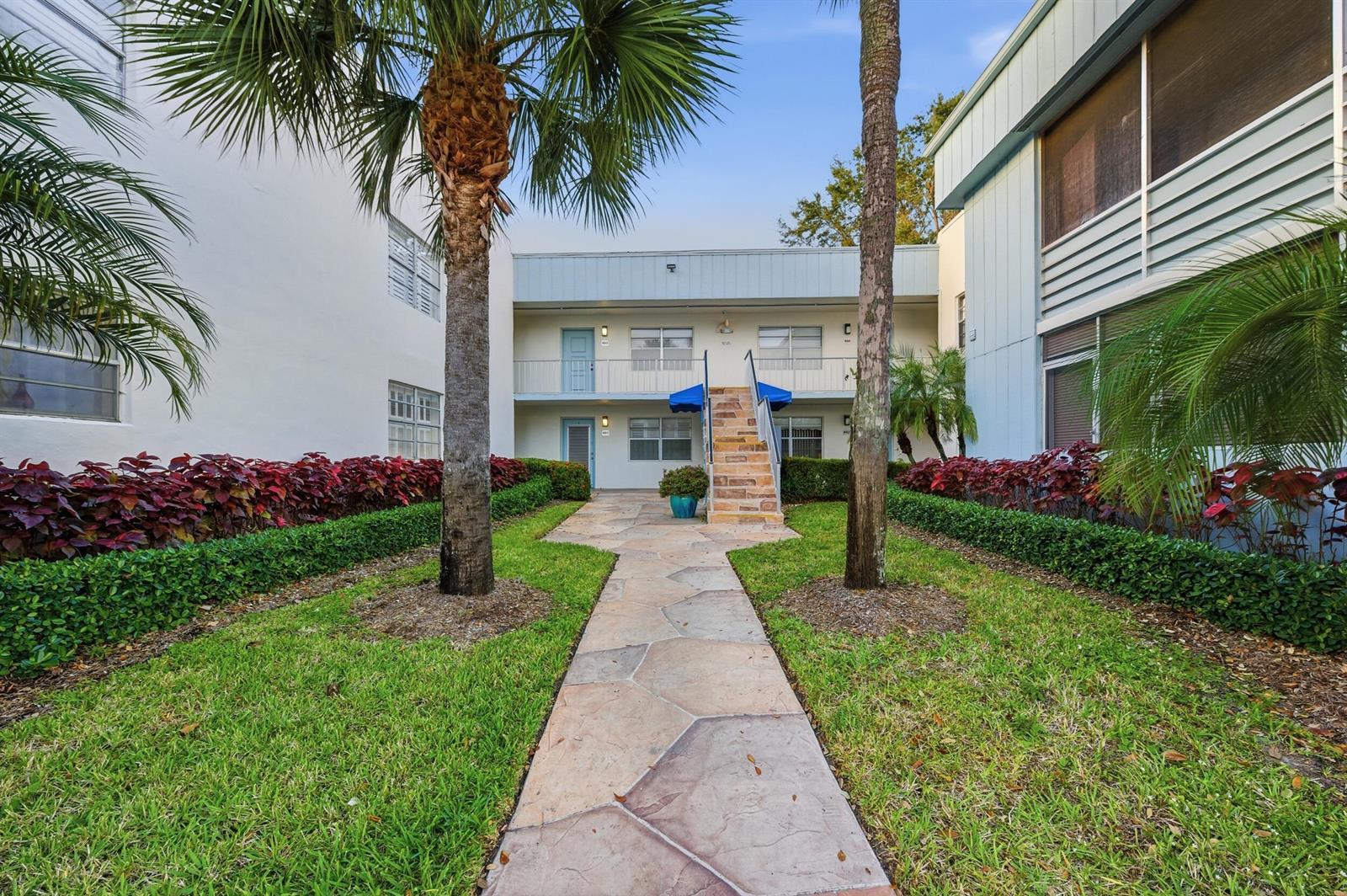 442 Normandy J, Delray Beach FL 33484 photo 3