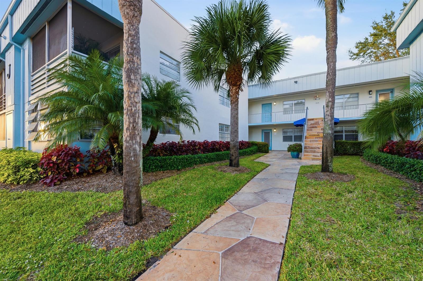 442 Normandy J, Delray Beach FL 33484 photo 4