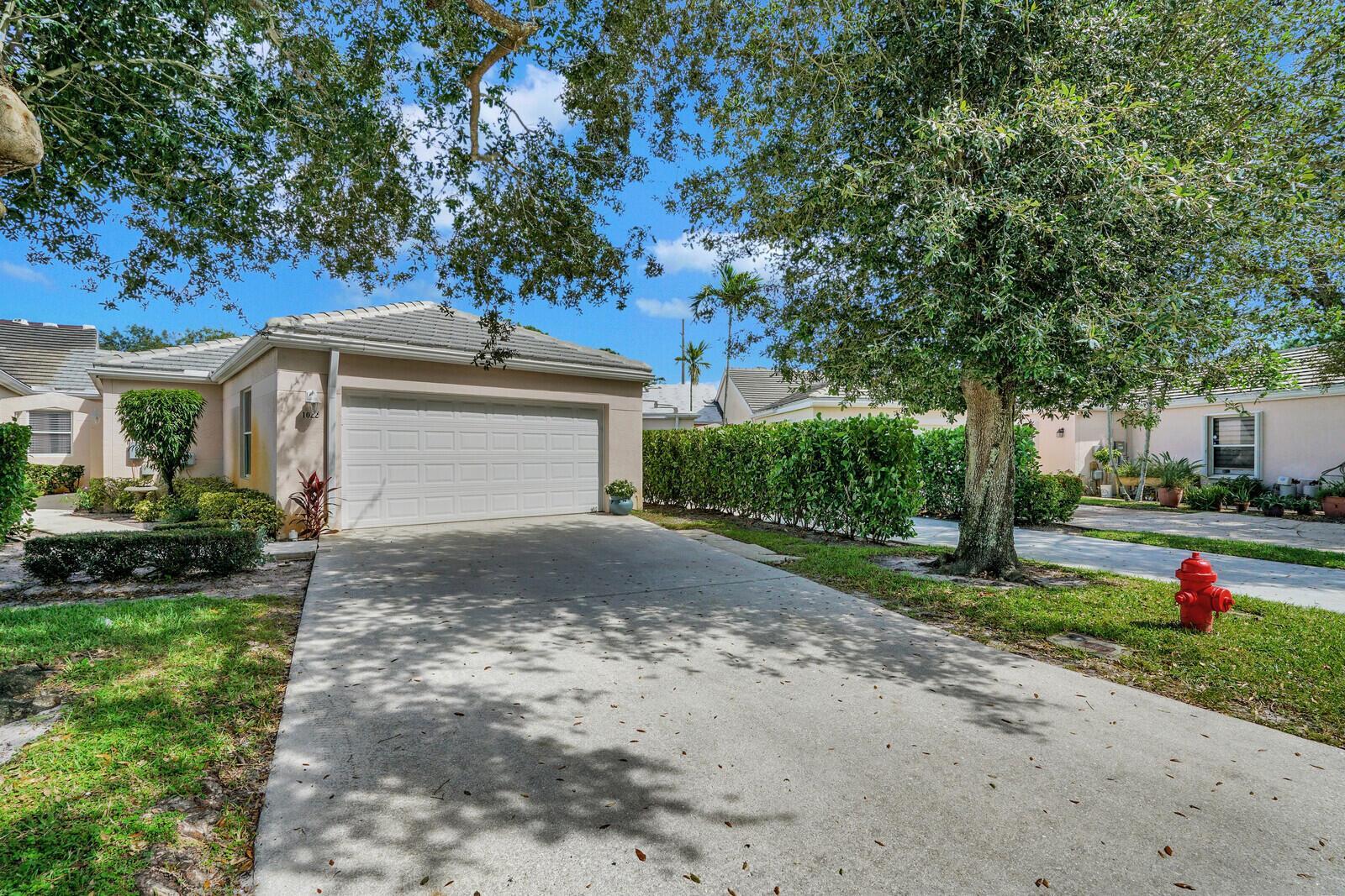1022 Island Manor Drive, FL 33413
