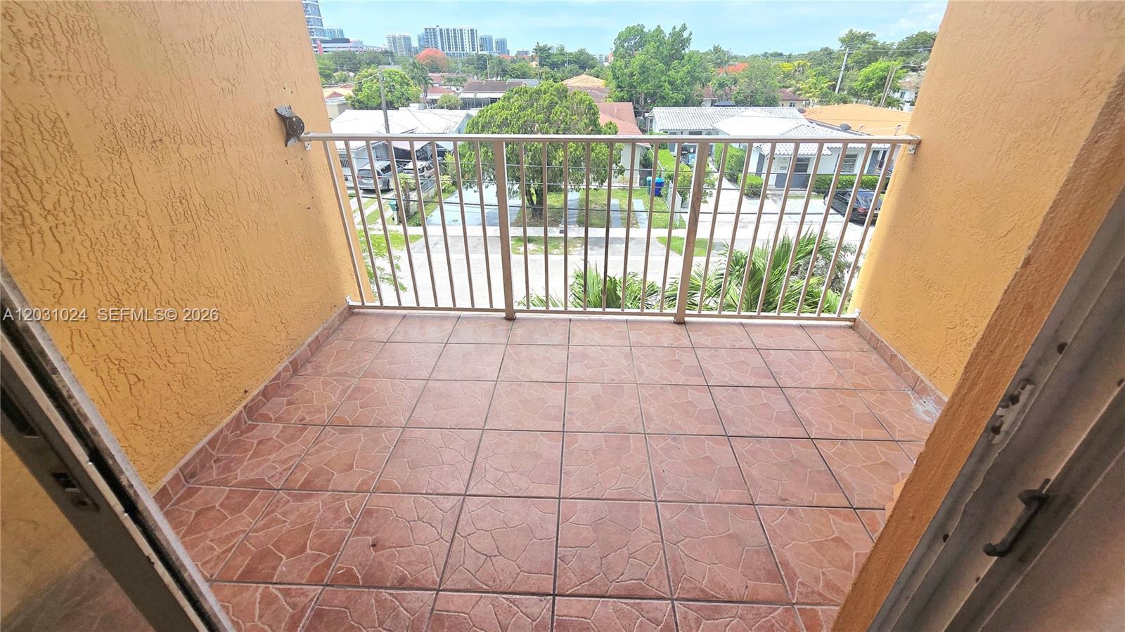 2441 SW 31st Ave # 207, Miami FL 33145 photo 5