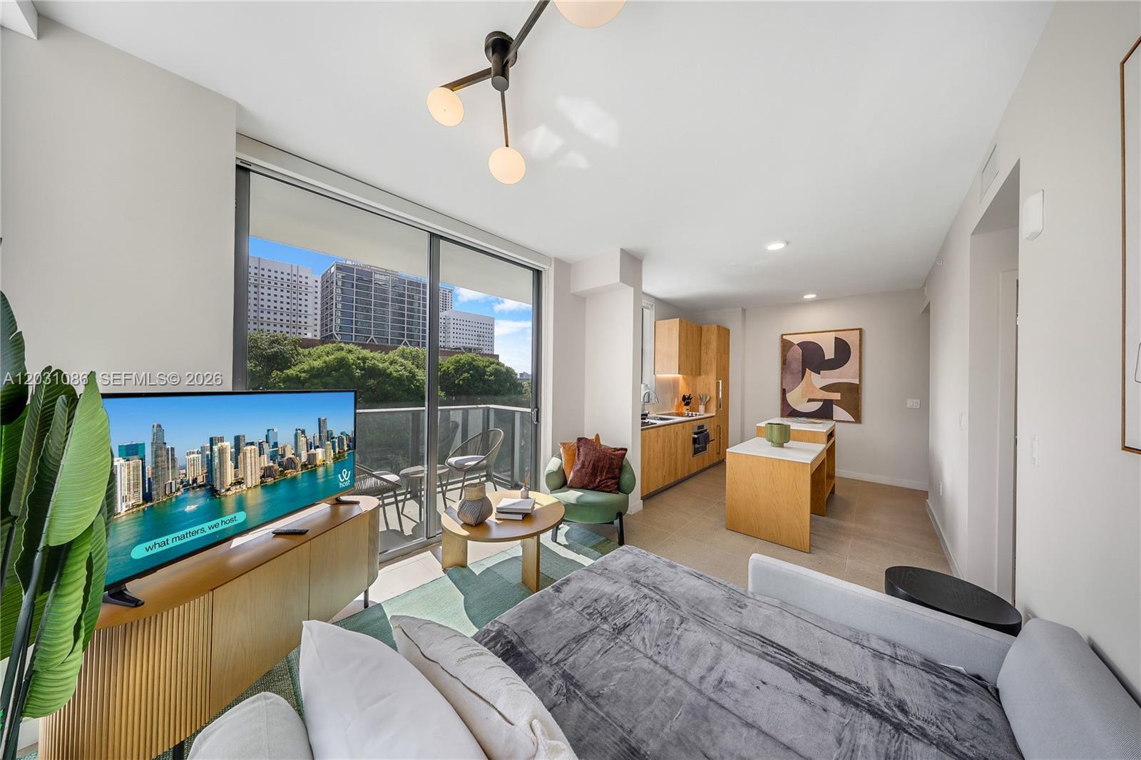 11 NE 6th St # 301, Miami FL 33132 photo 2