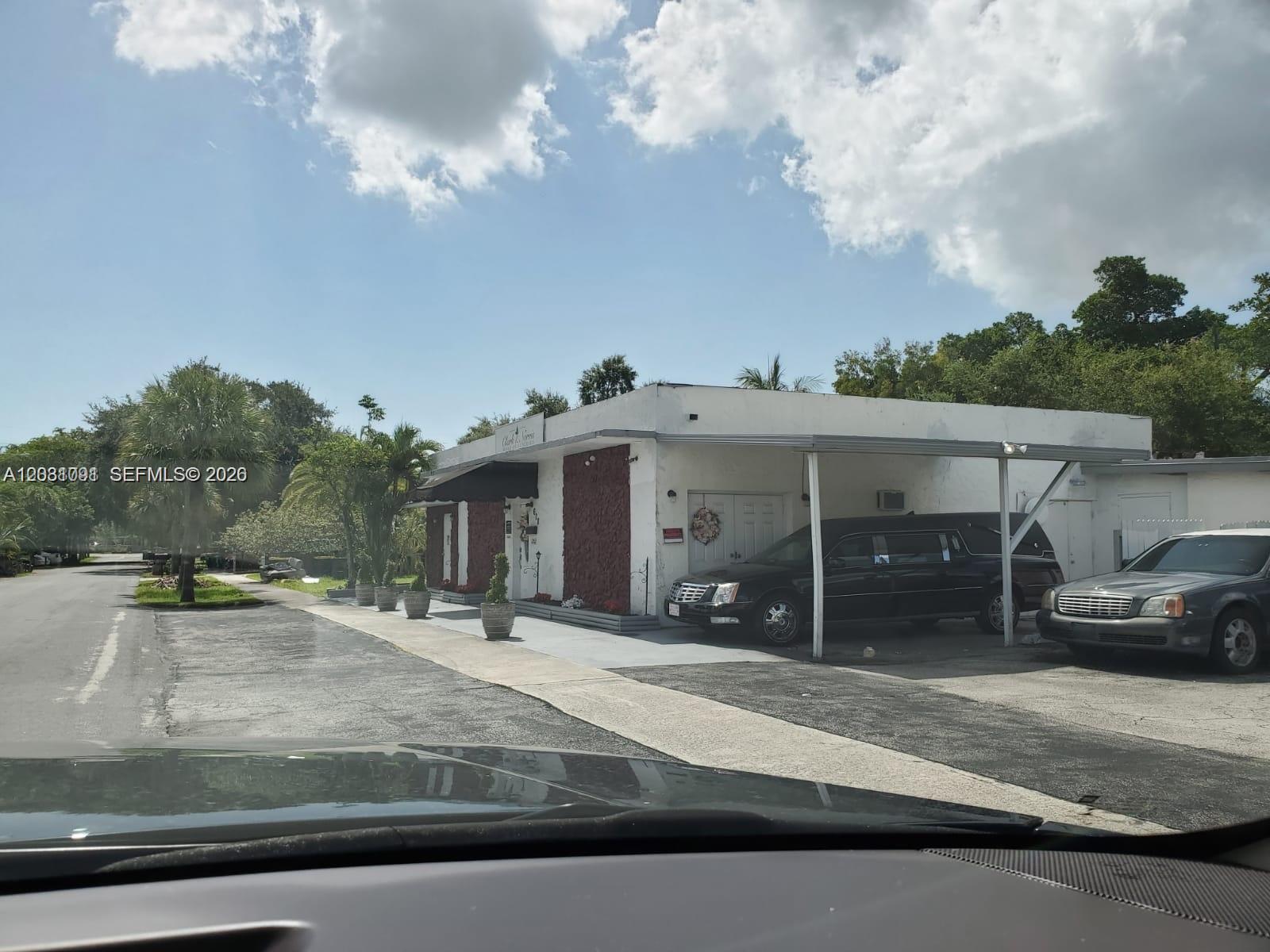 608 SW 12th Ave, Dania Beach FL 33004 photo 3