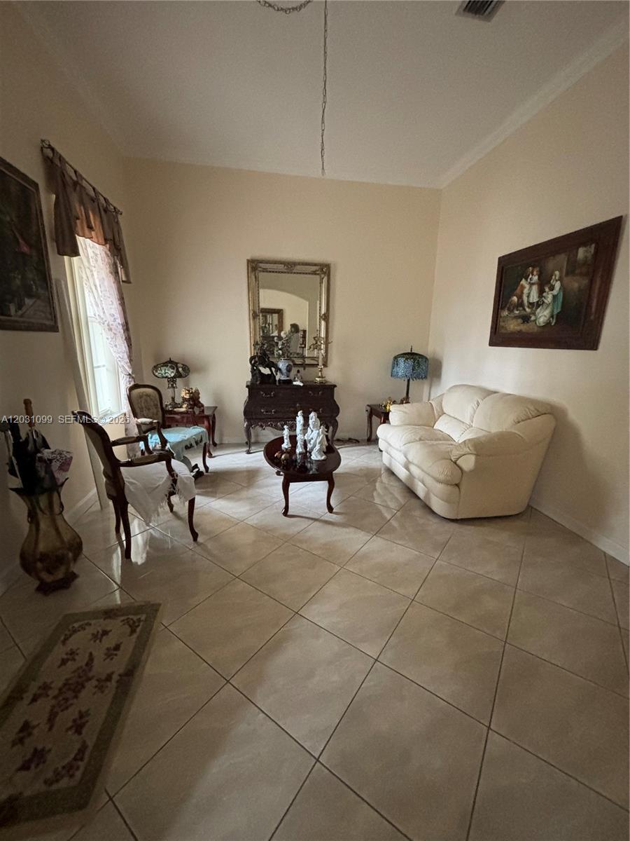 2103 NE 38th Rd, Homestead FL 33033 photo 4
