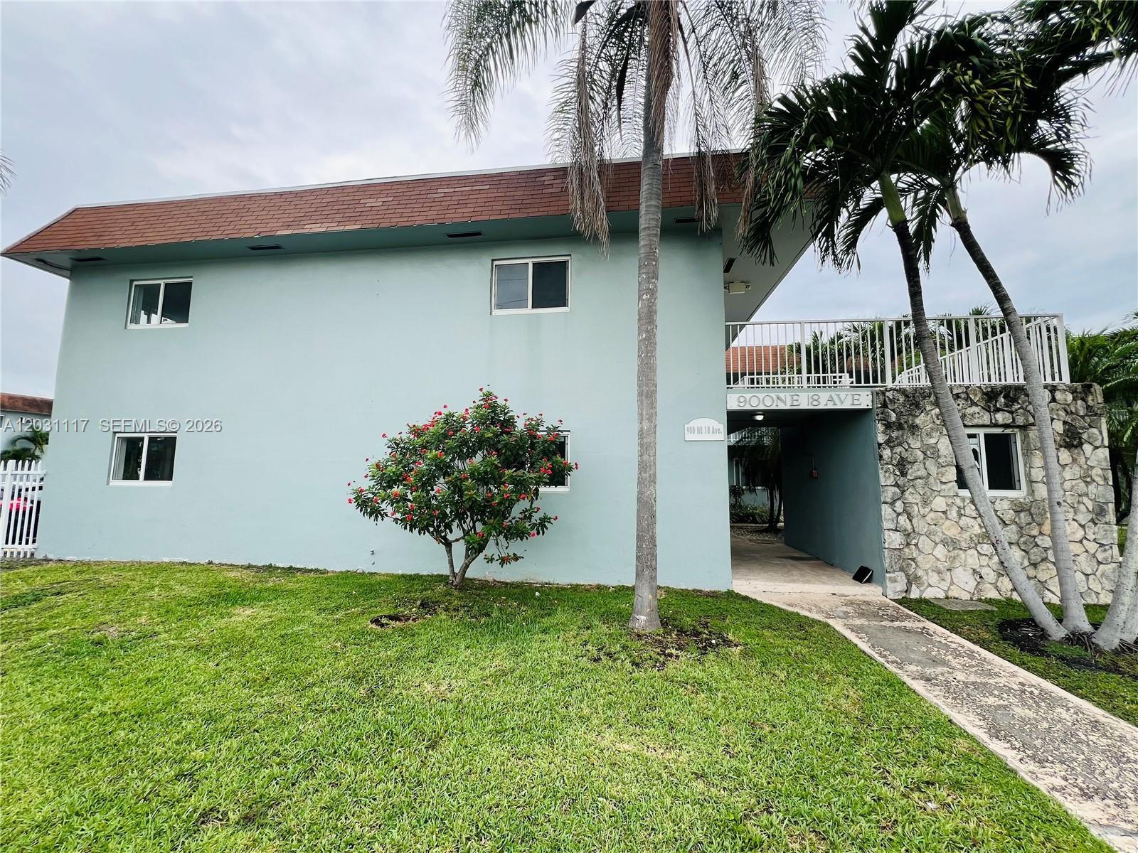 900 NE 18th Ave # 11, Homestead FL 33033 photo 4