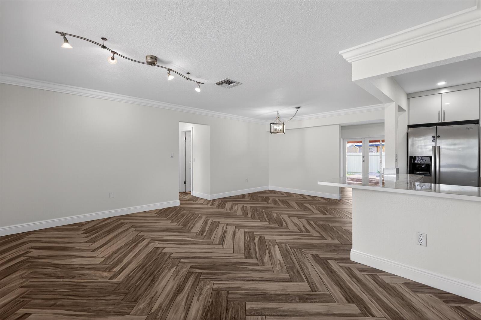 8580 NW 12th Street, Pembroke Pines FL 33024 photo 4