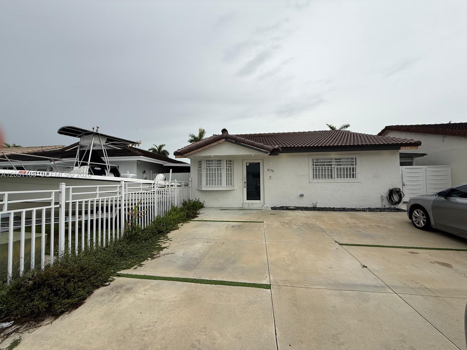 8738 NW 116 TER # 0, Hialeah Gardens FL 33018 photo 2