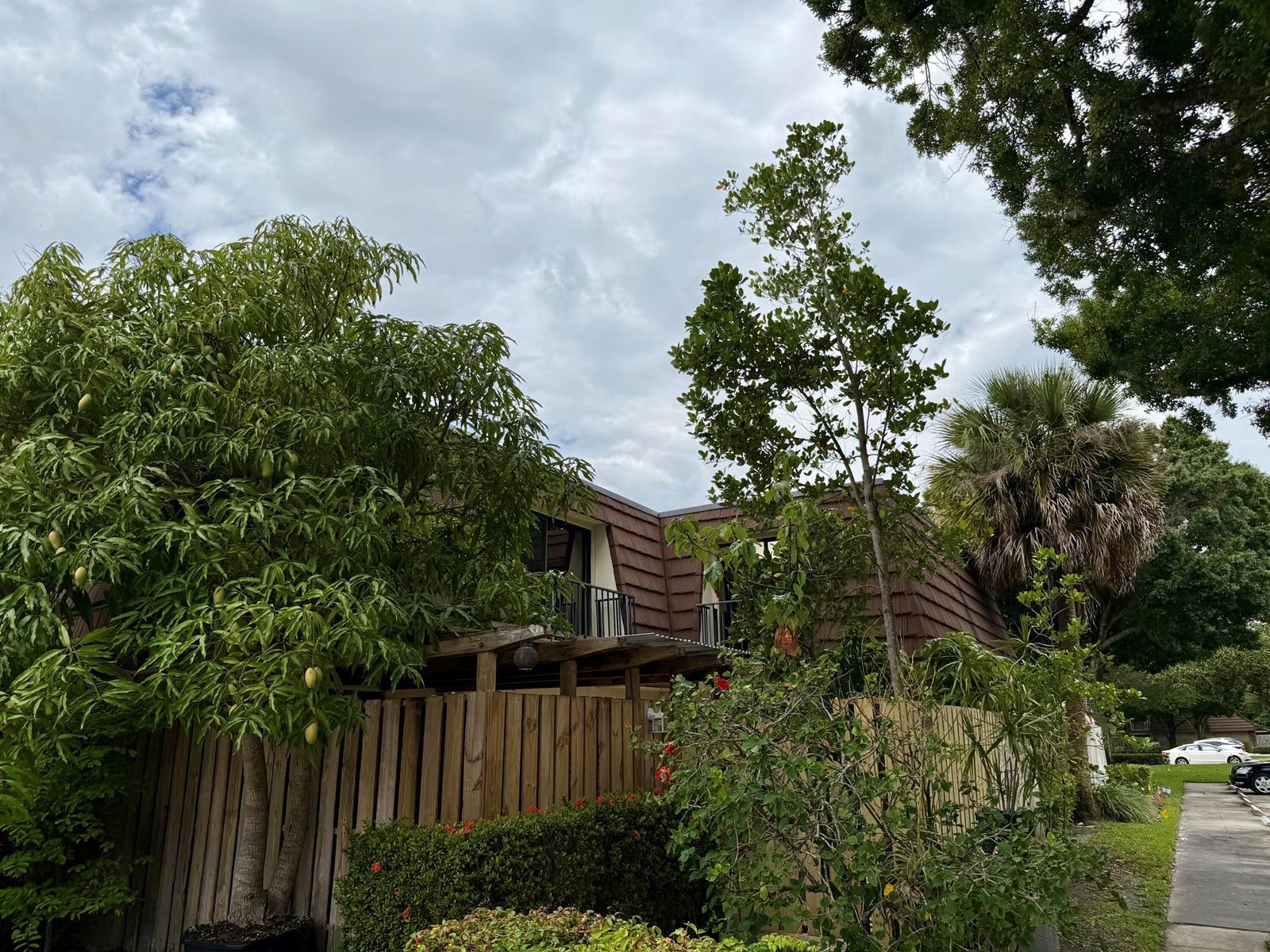 2213 22nd Lane, Palm Beach Gardens FL 33418