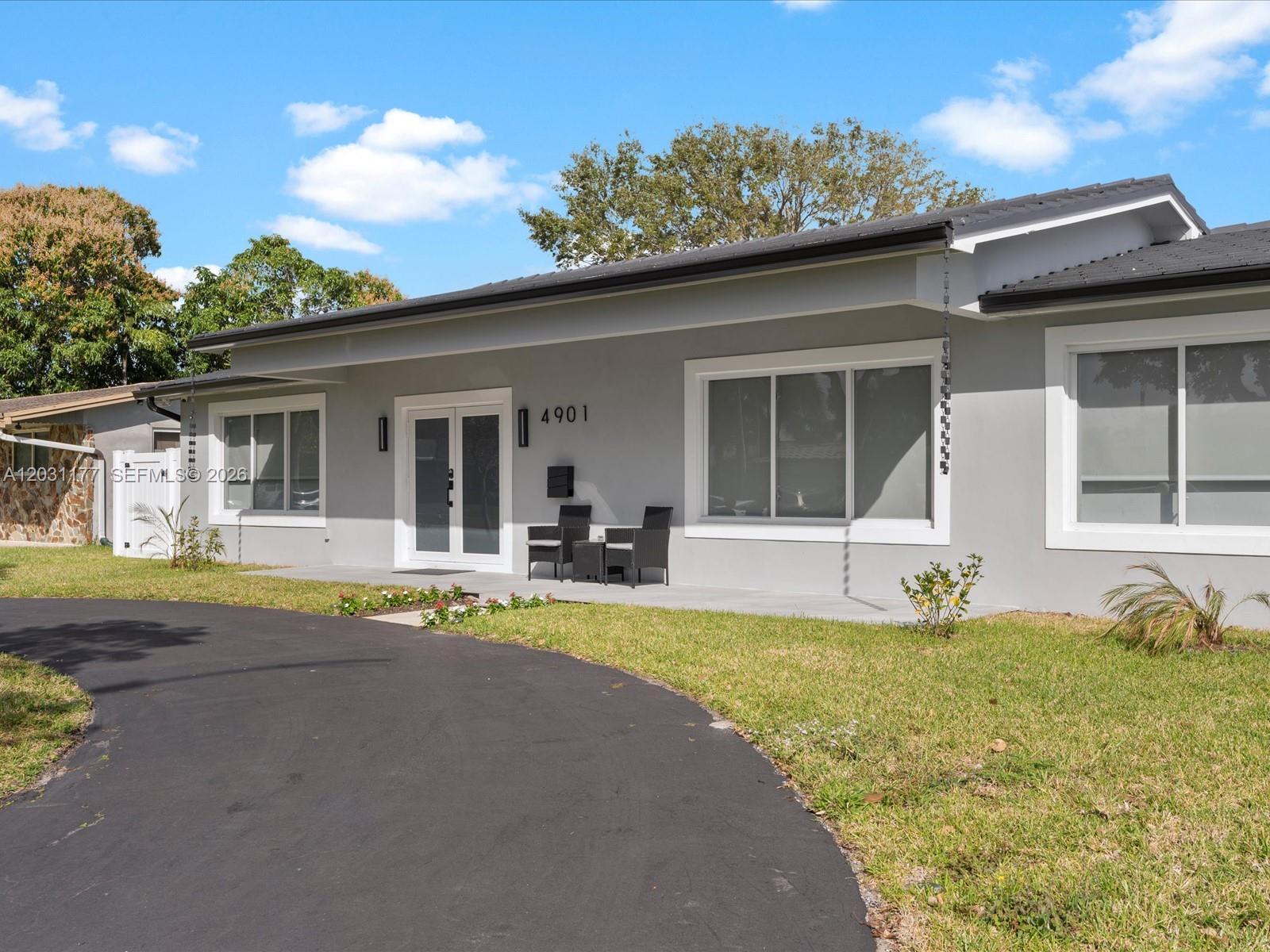 4901 Grant St, Hollywood FL 33021