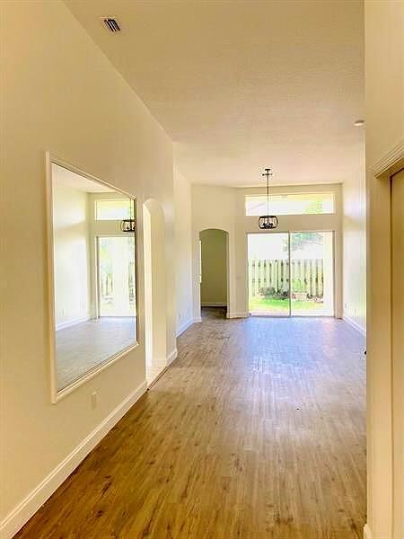 10752 Oak Bend Way, Wellington FL 33414 photo 5