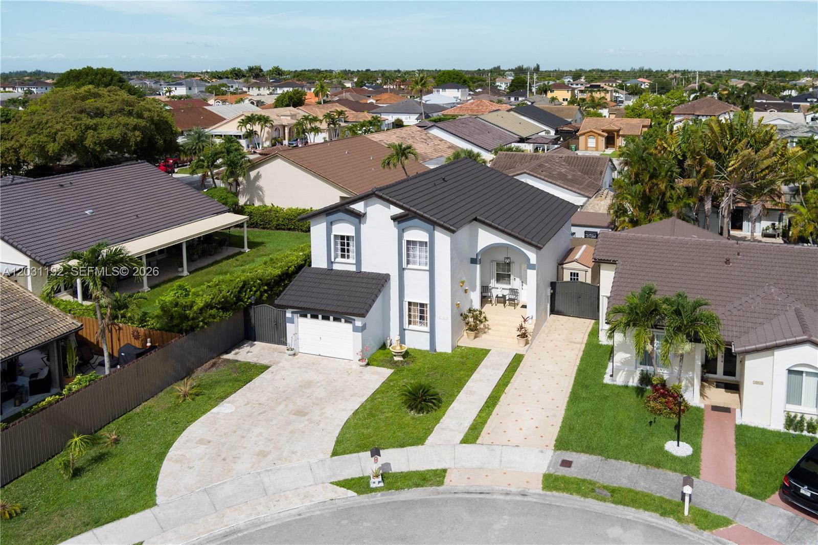1084 SW 142nd Pl, Miami FL 33184 photo 3