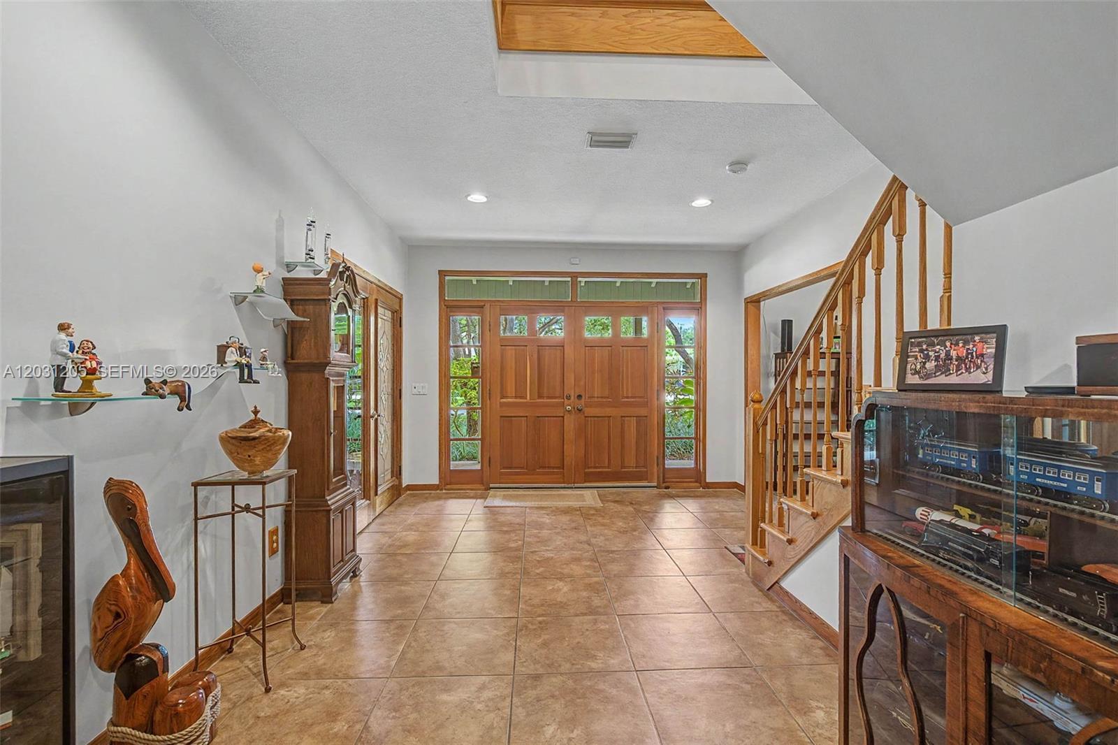 8200 SW 182nd St, Palmetto Bay FL 33157 photo 4