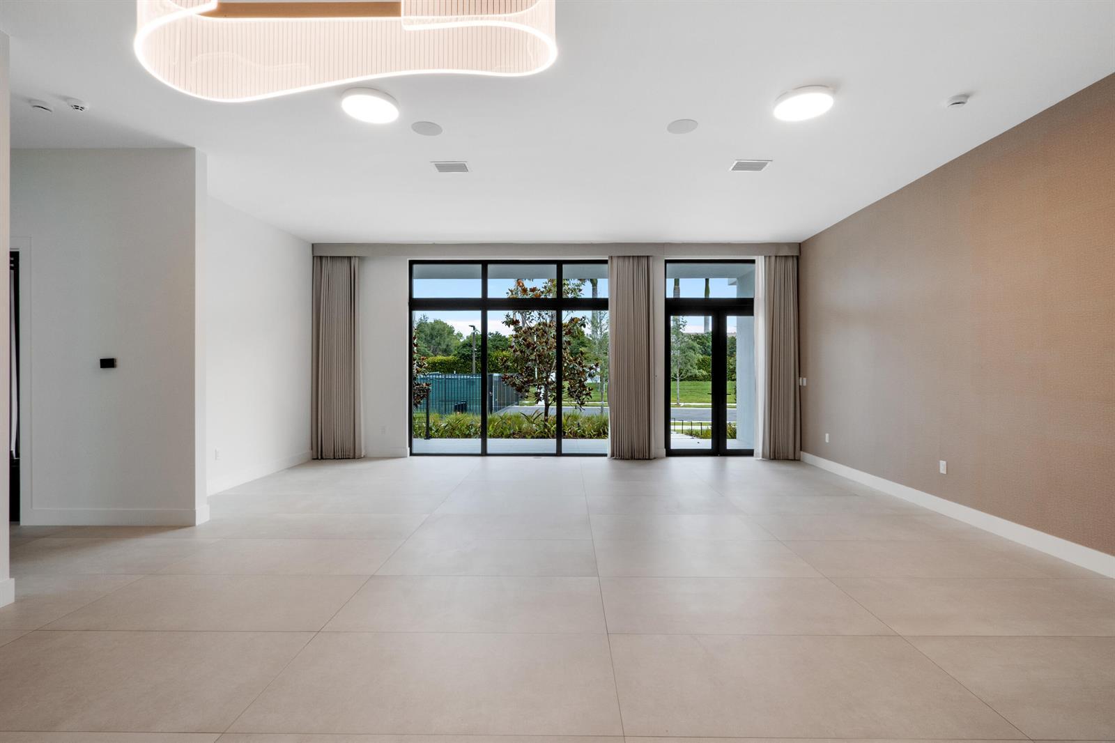 16788 Natures Way, Weston FL 33326 photo 5