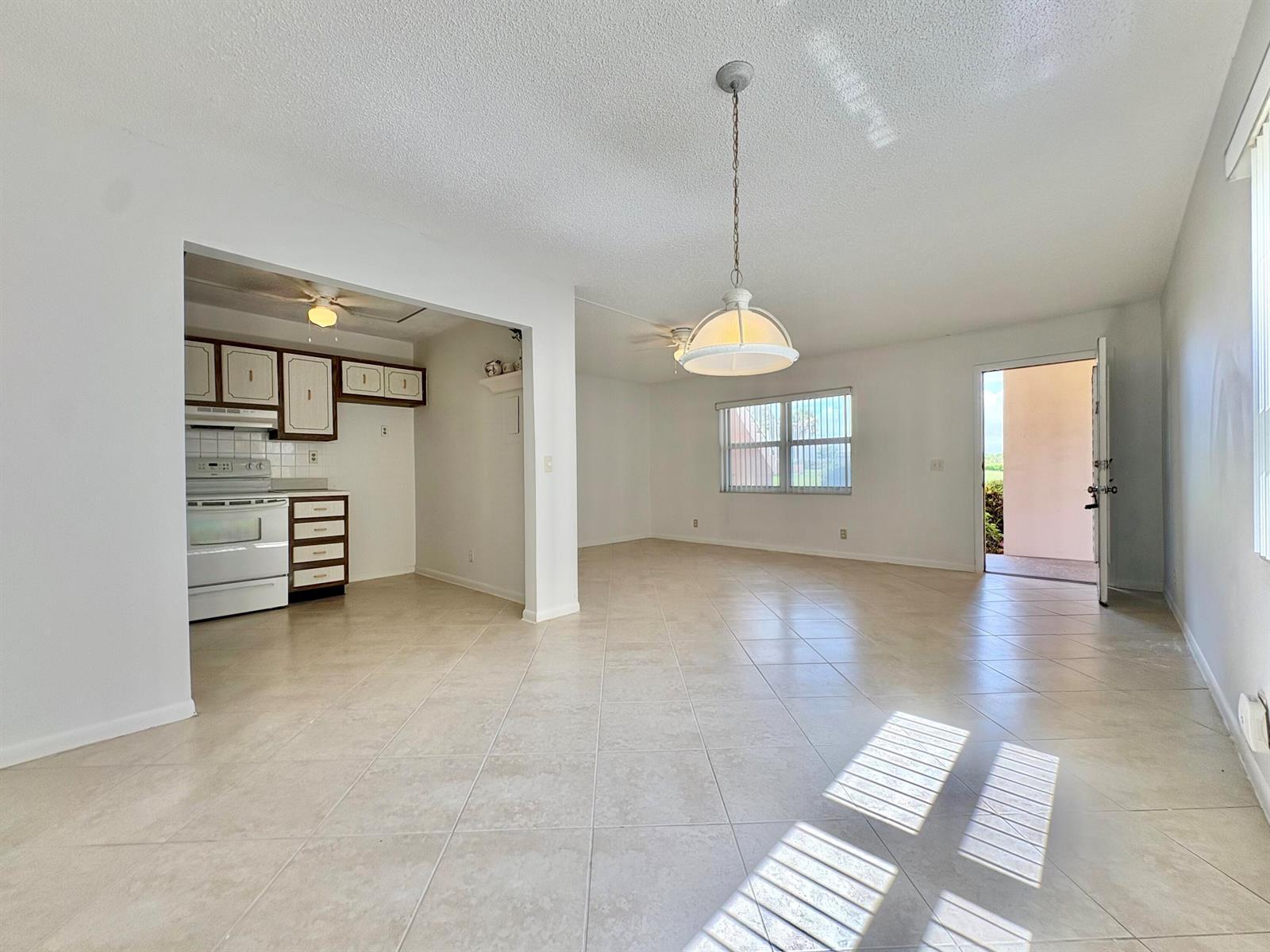 359 Capri H # 359, Delray Beach FL 33484