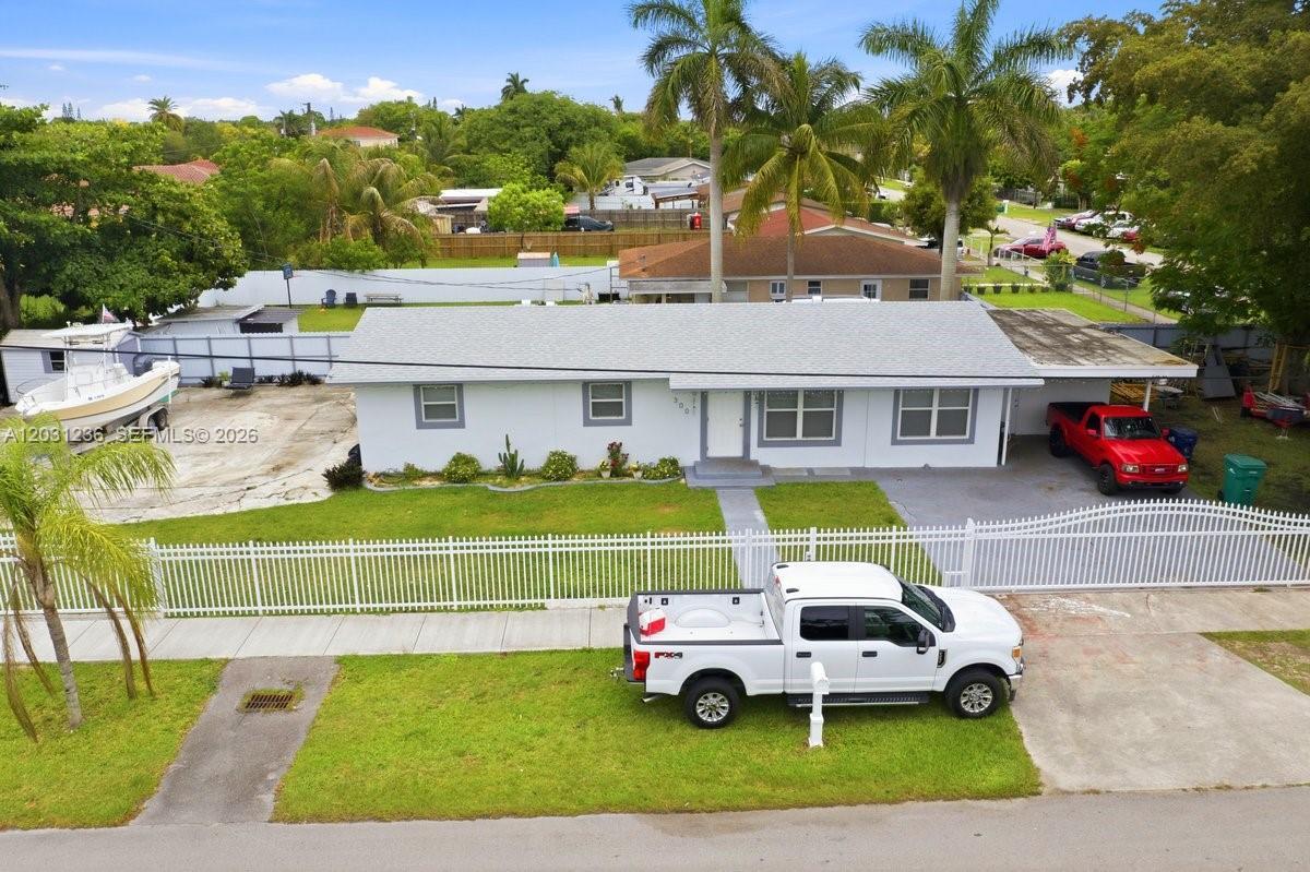 300 SW 8th Ave, Florida City FL 33034 photo 3