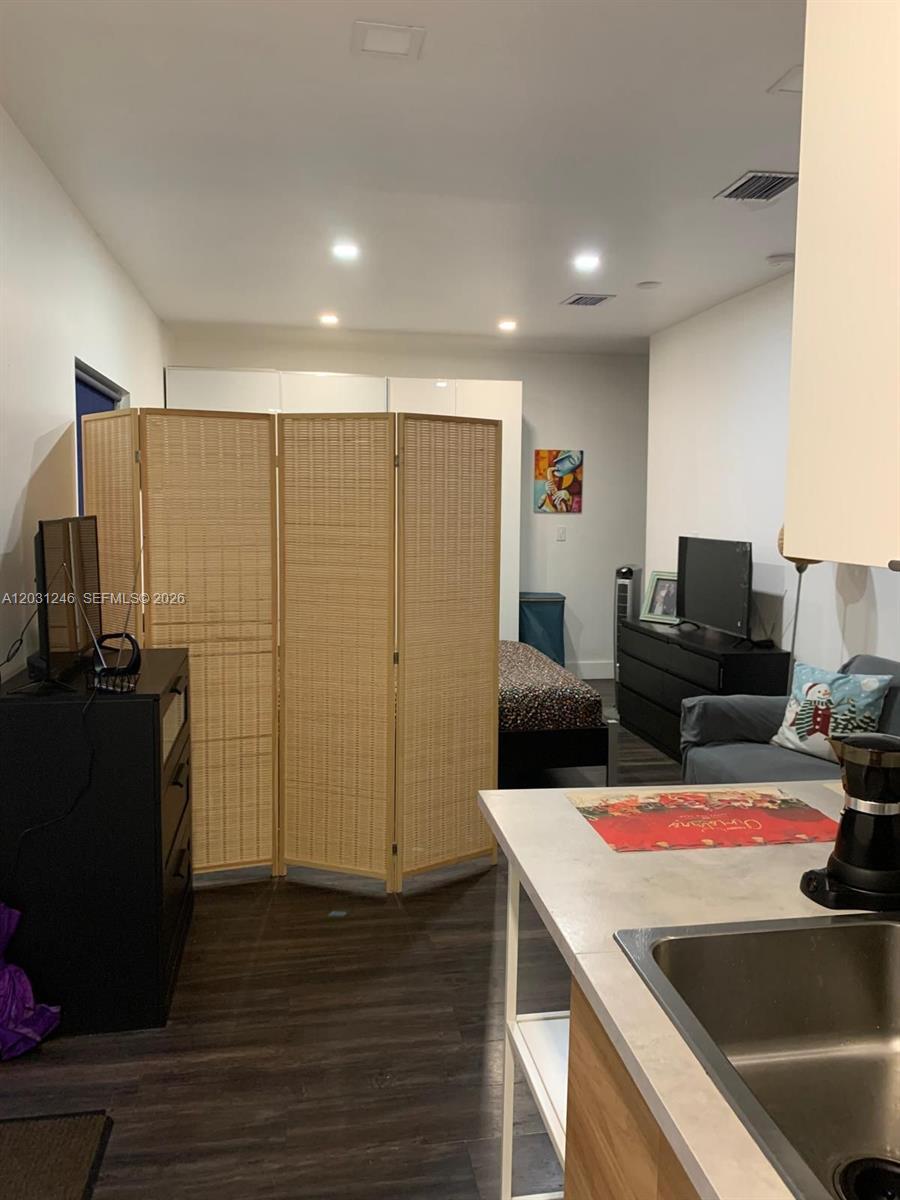 9975 NW 27th Ter # 2, Doral FL 33172 photo 3