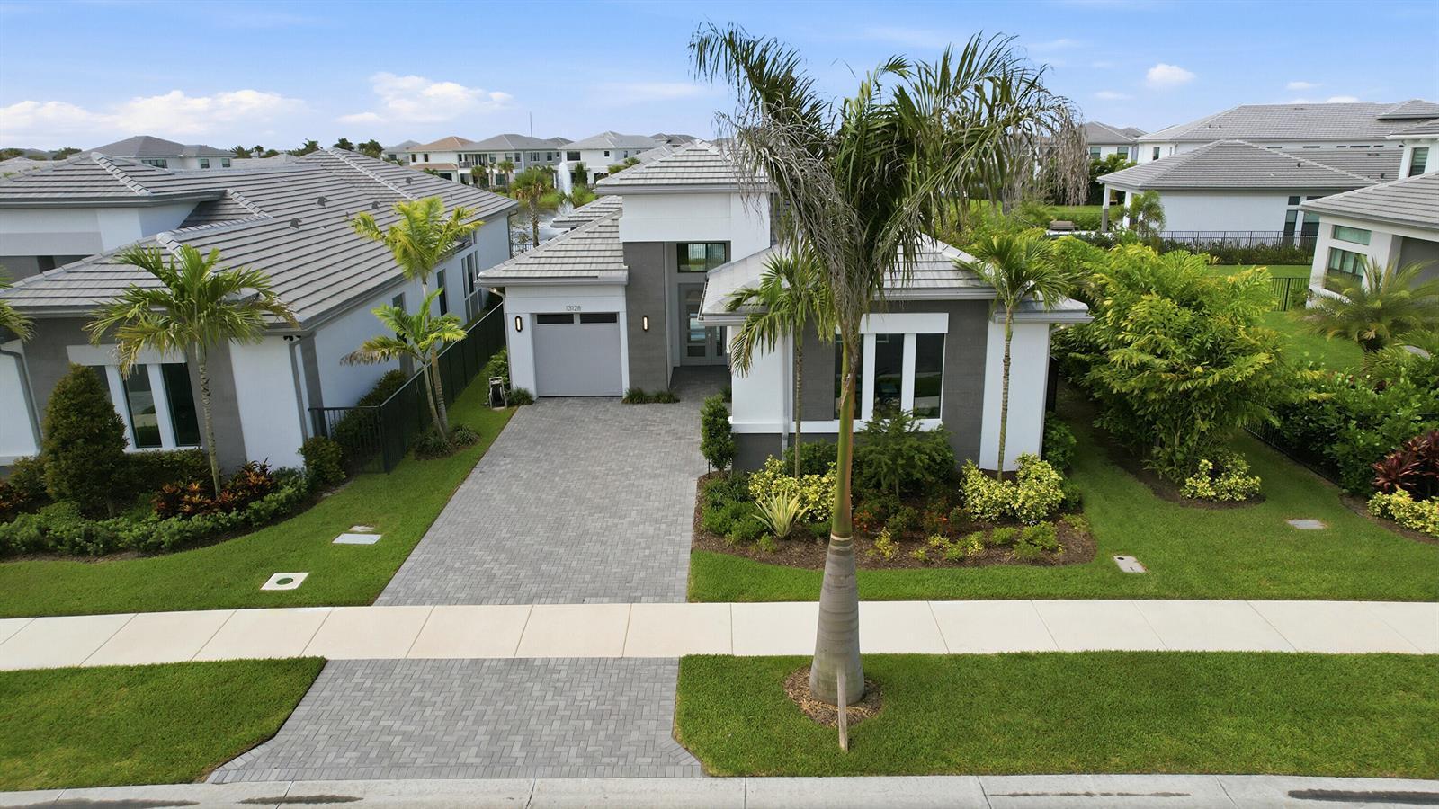13128 Feathering Way, Palm Beach Gardens FL 33412 photo 2