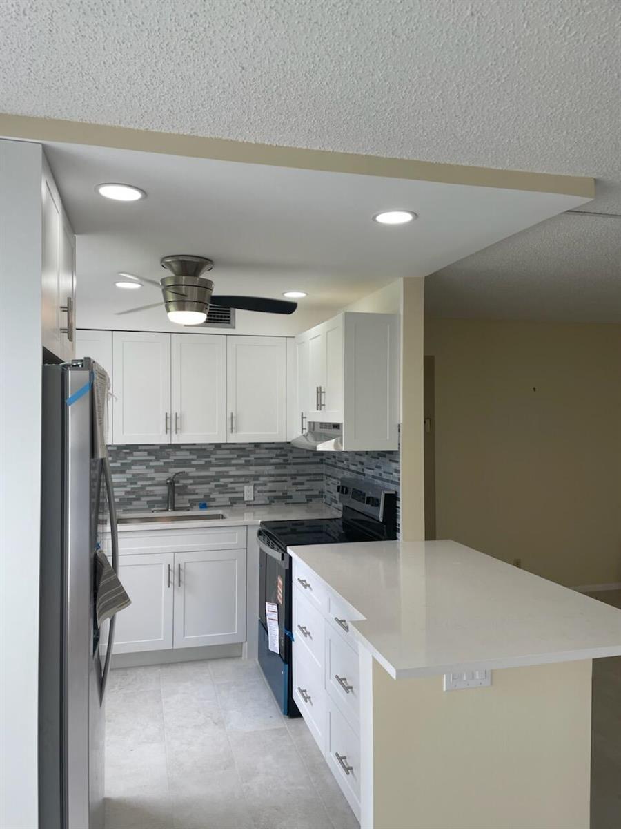 67 Fanshaw B # 670, Boca Raton FL 33434