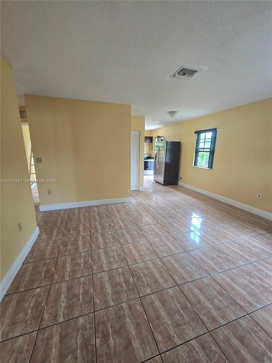313 NW 97th St # 313, Miami FL 33150 photo 2