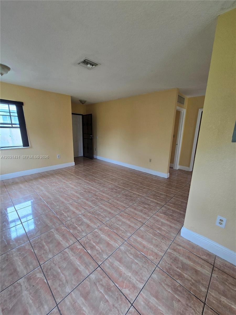 313 NW 97th St # 313, Miami FL 33150 photo 3