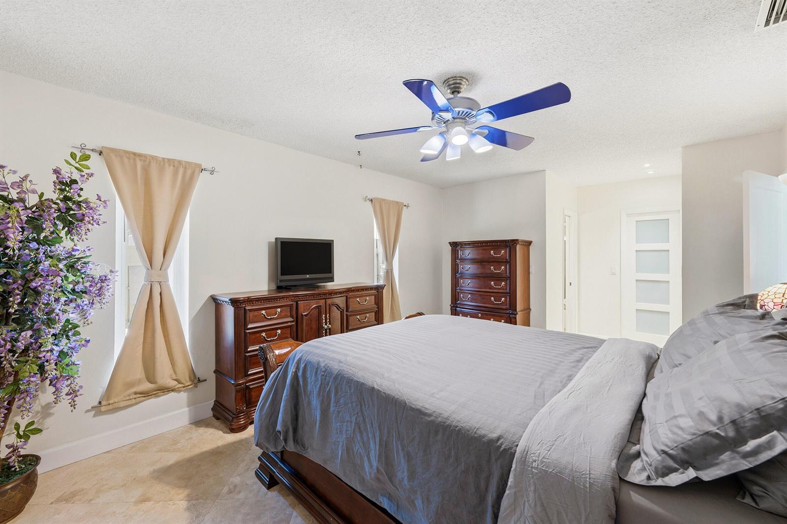390 SE 12th Avenue, Pompano Beach FL 33060 photo 5