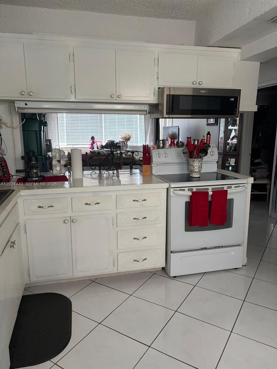 215 SE 3rd Ave # 403A, Hallandale Beach FL 33009 photo 4
