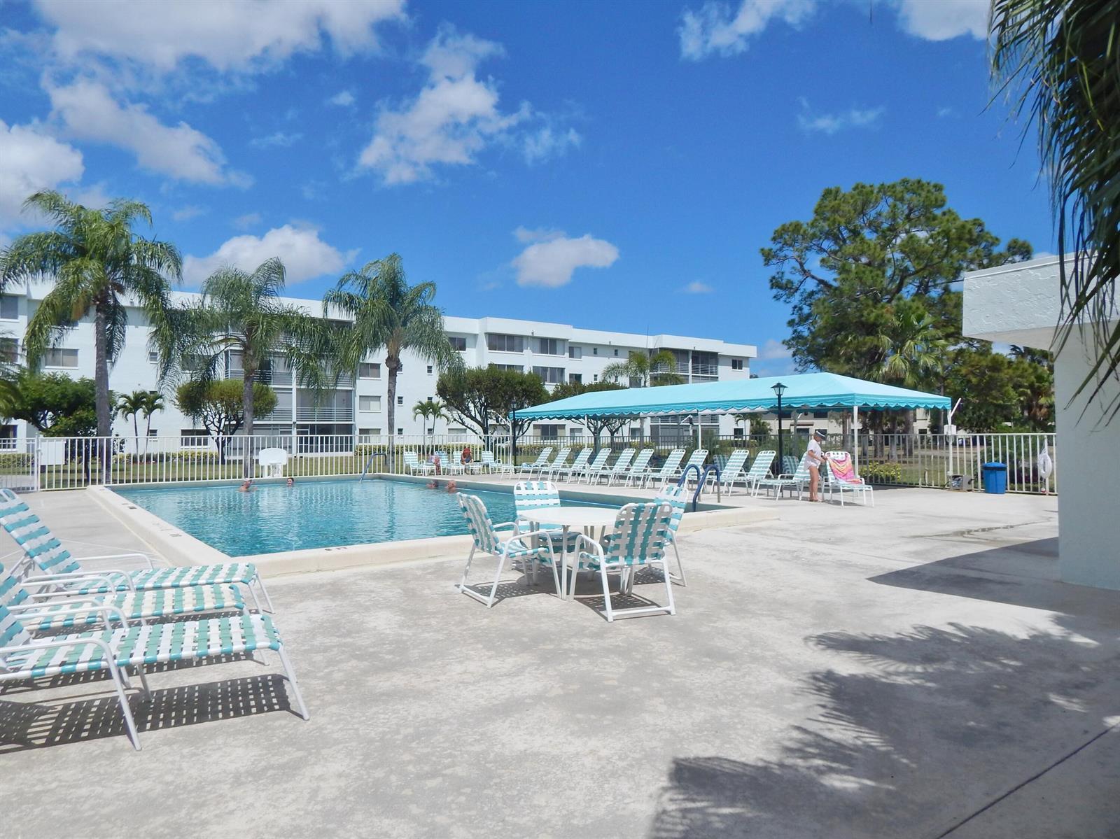 6698 N 10th Ave N # 215, Lake Worth FL 33467 photo 2