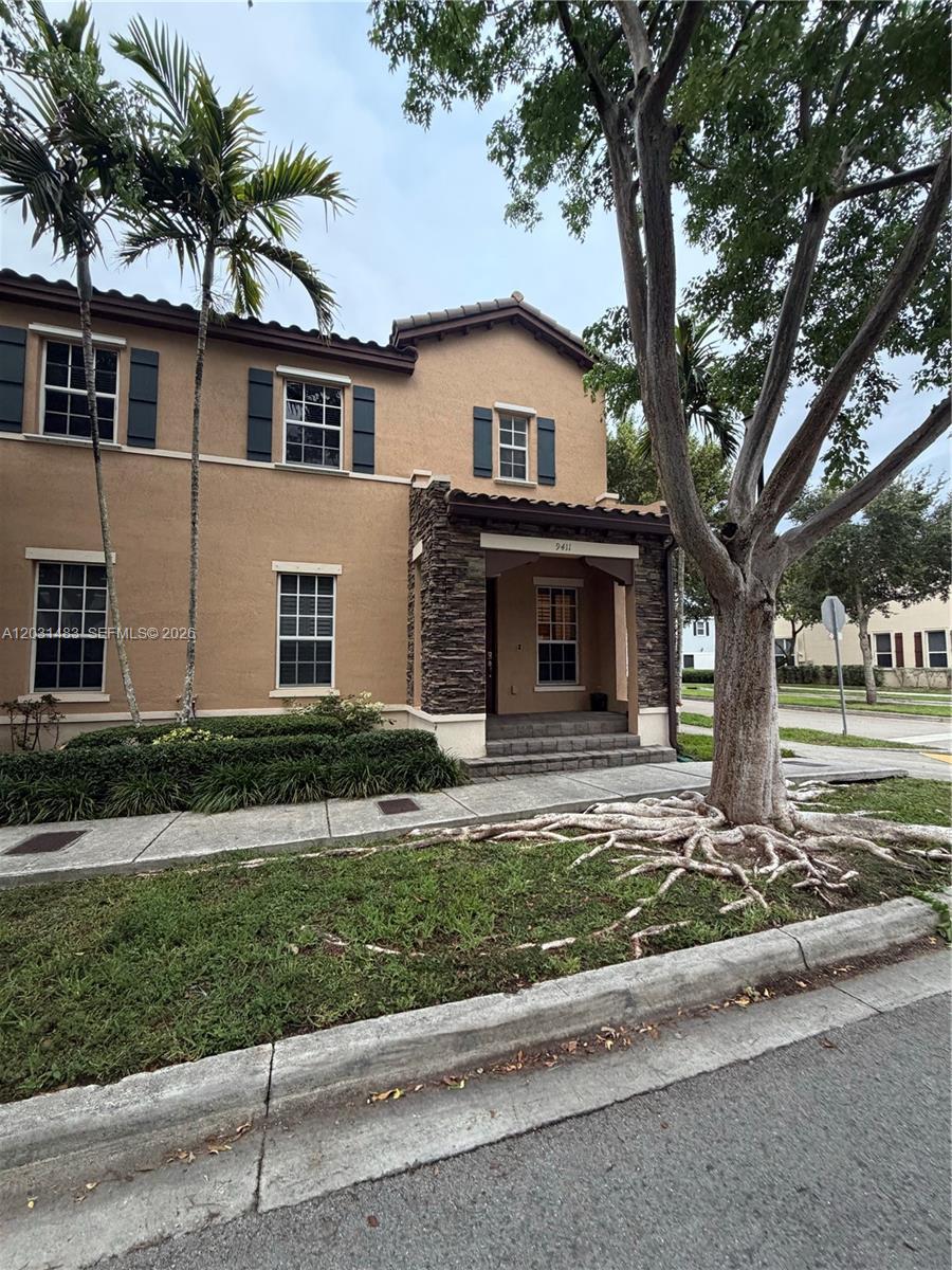 9411 SW 171st Ave, Miami FL 33196 photo 2