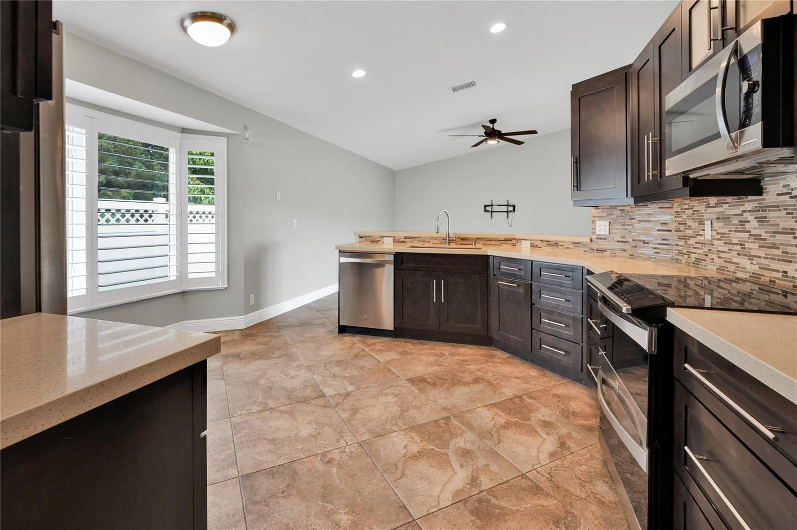8949 NW 45th Court, Coral Springs FL 33065 photo 5
