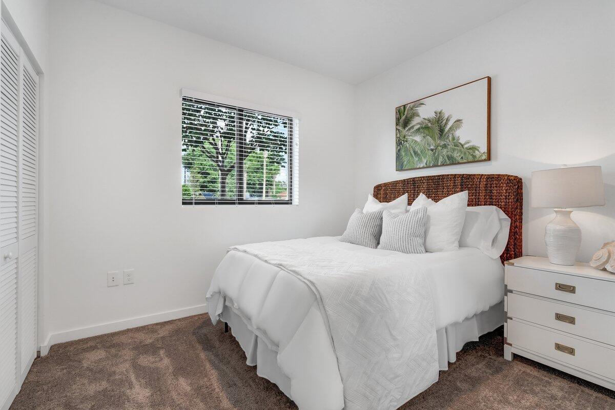 4260 Lakewood Road Unit 302, FL 33461 photo 5