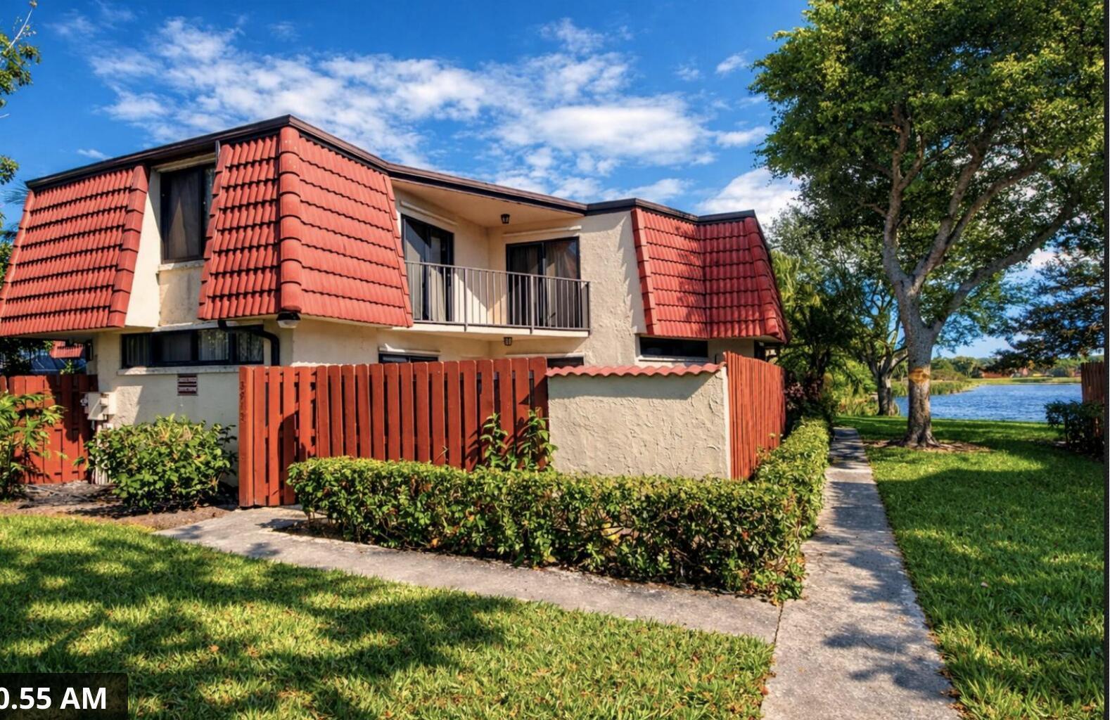 3915 Victoria Drive NE, West Palm Beach FL 33406