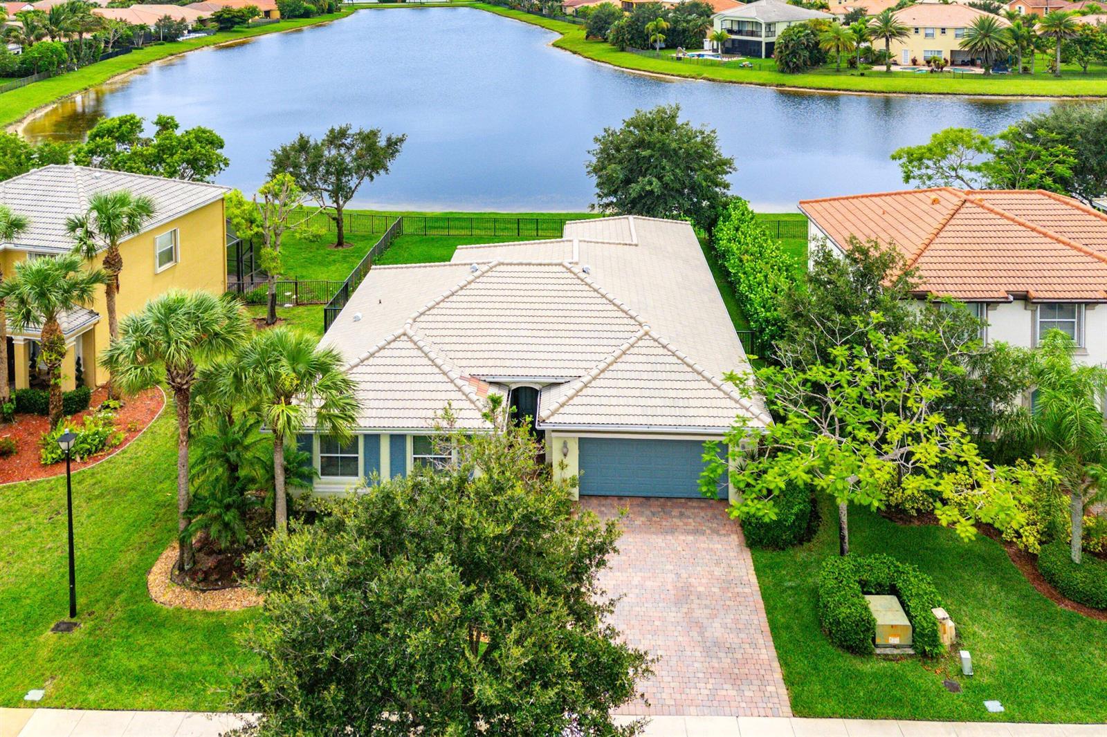 2404 Bellarosa Circle, Royal Palm Beach FL 33411 photo 2