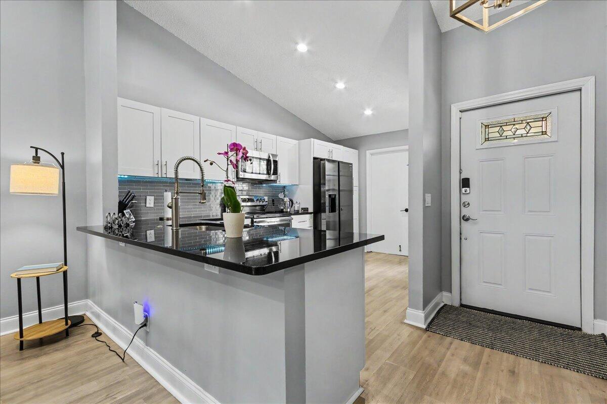 3801 Island Club Circle E, Lake Worth FL 33462 photo 5