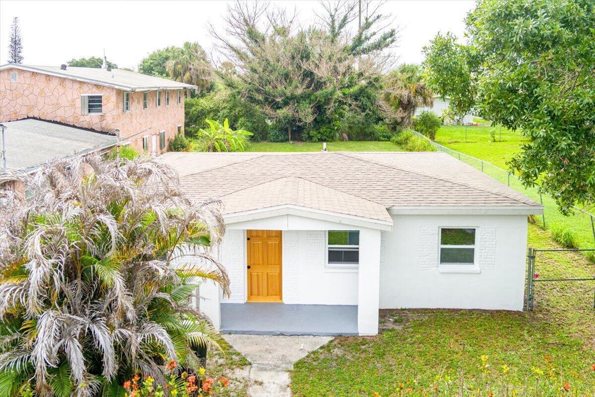 1110 N 22nd Street, Fort Pierce FL 34950 photo 2