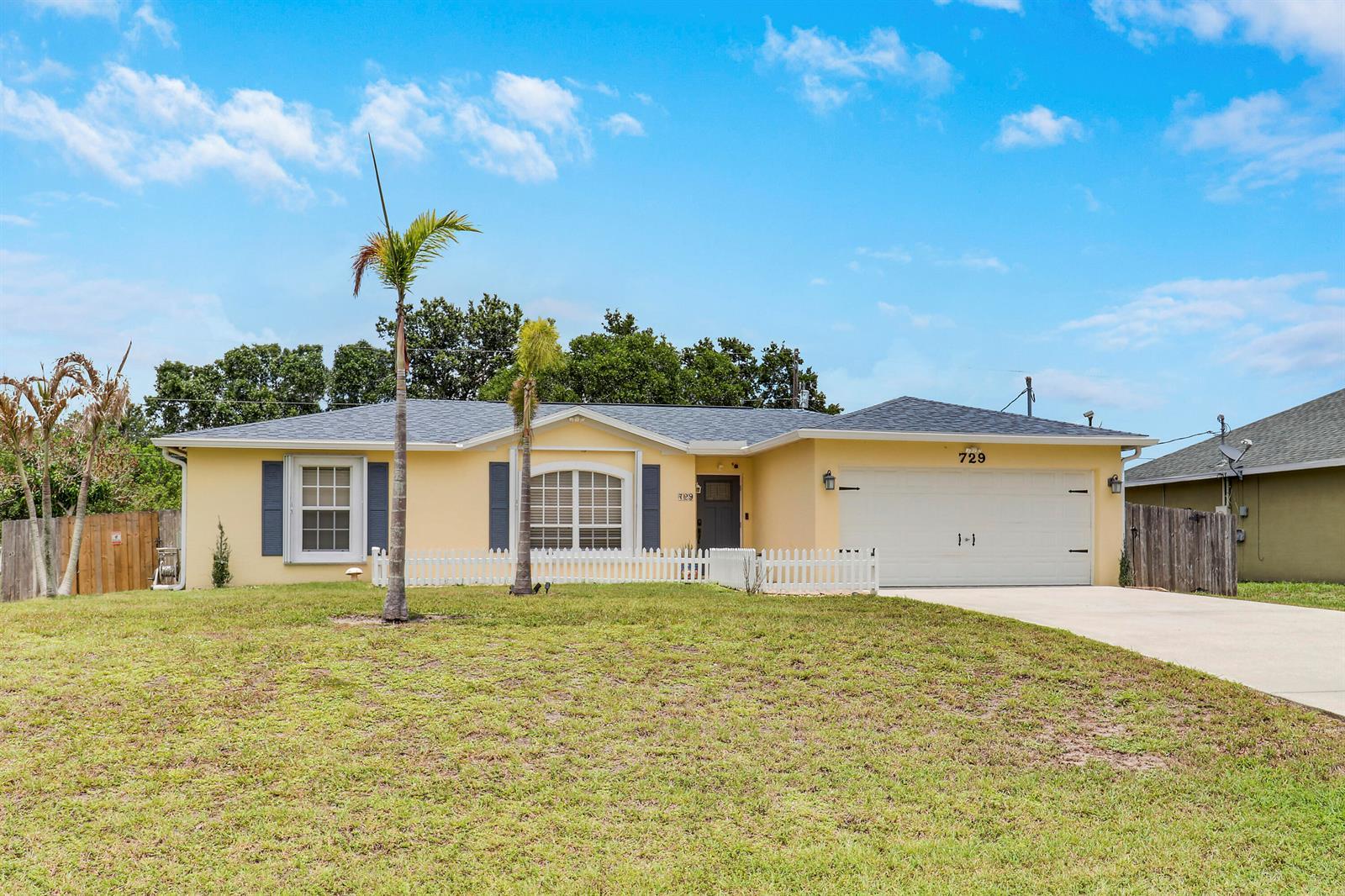 729 SW Saragossa Avenue, FL 34953 photo 2