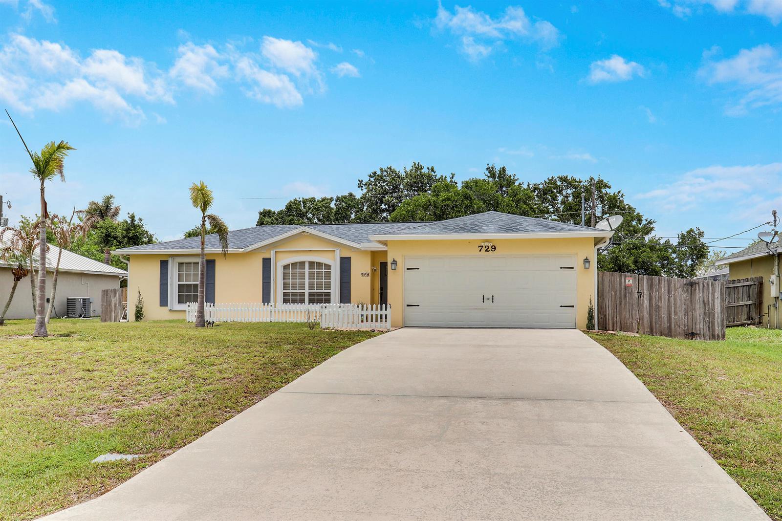 729 SW Saragossa Avenue, FL 34953
