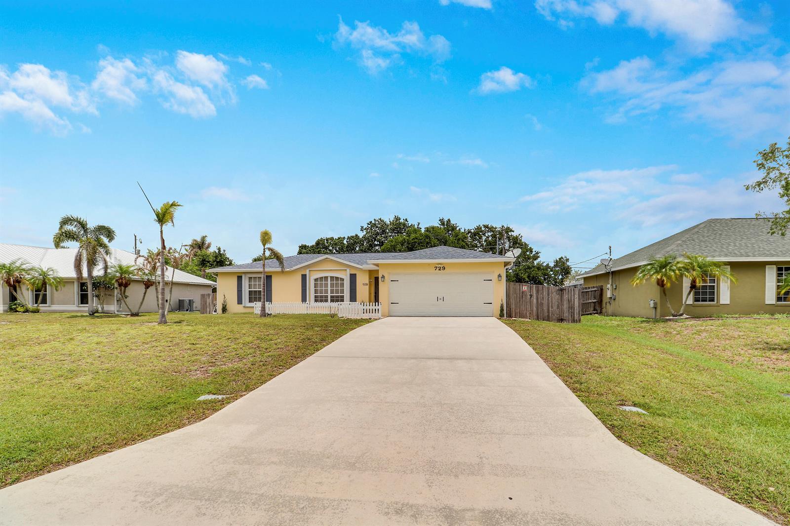729 SW Saragossa Avenue, FL 34953 photo 4