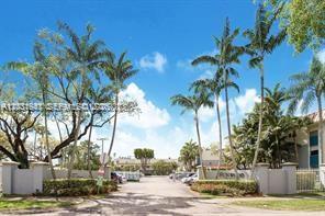 4600 SW 67 Ave # 107, Miami FL 33155