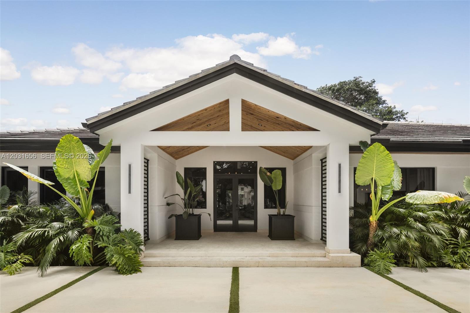 7300 Los Pinos Blvd, Coral Gables FL 33143